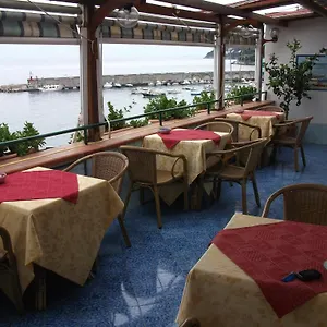 holidays-baia-damalfi.hotels-amalfi.com/