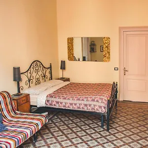 casa-verdi-catania.catania-hotels.net/
